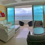 2P1-32 Seafront Apartment With Air Conditioning And Pool